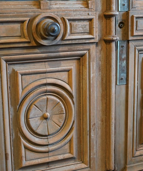 Entrance door