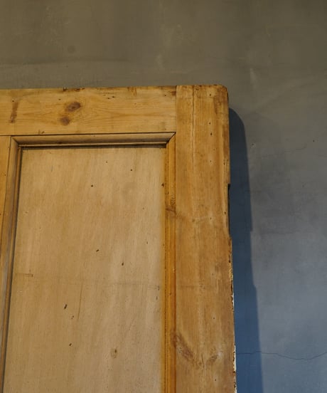 Single door -7-