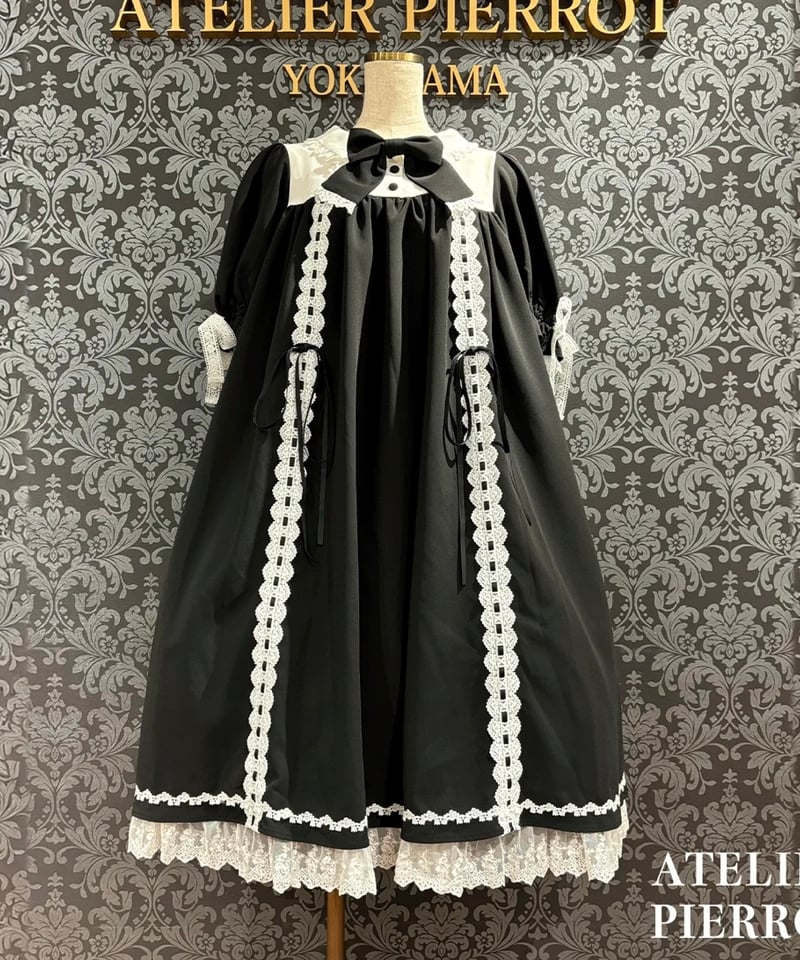 ATELIER-PIERROT／Amabile Puff Sleeve Dress（黒×白）