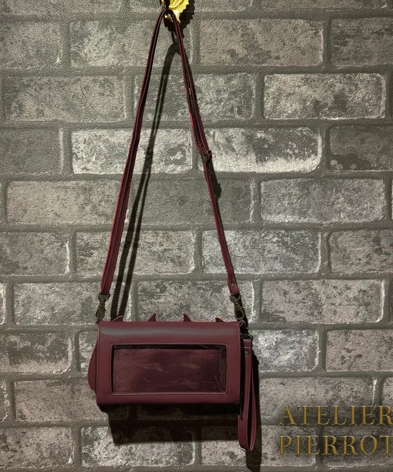 ATELIER-PIERROT／ “Nocturnal Grave” Batwing Wall