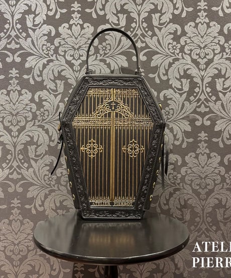 ATELIER-PIERROT／ Iron Gate Coffin Bag（ブラック×ゴールド）