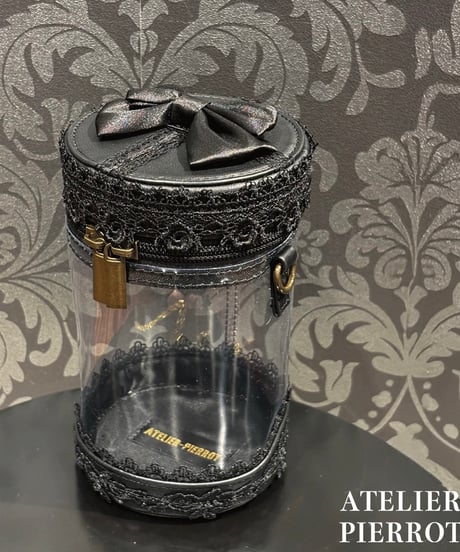 ATELIER-PIERROT／ “Throne” Doll Pouch（ブラック）