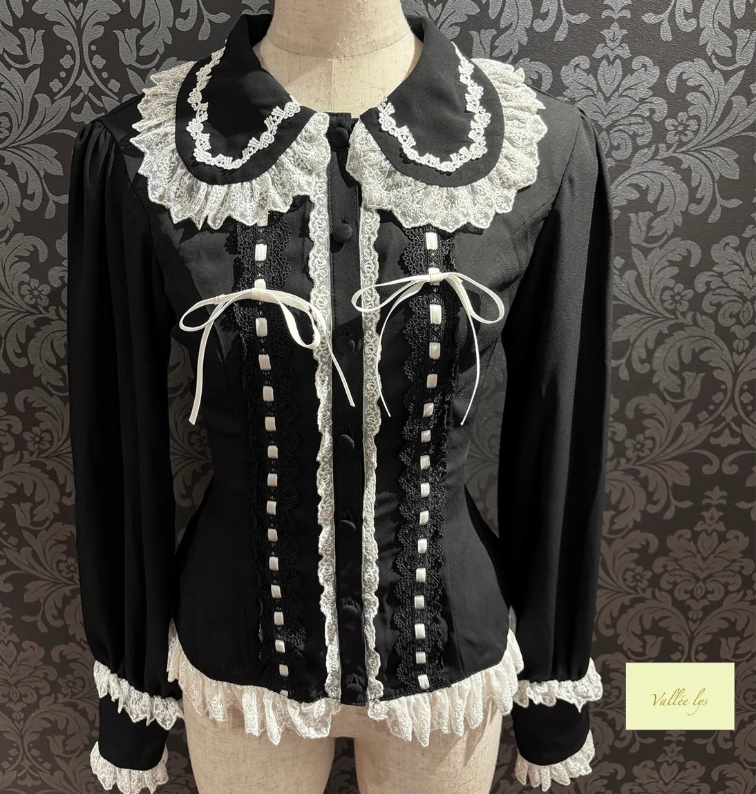 Vallée lys／Dreams Ladder Lace Long Sleeved Blou