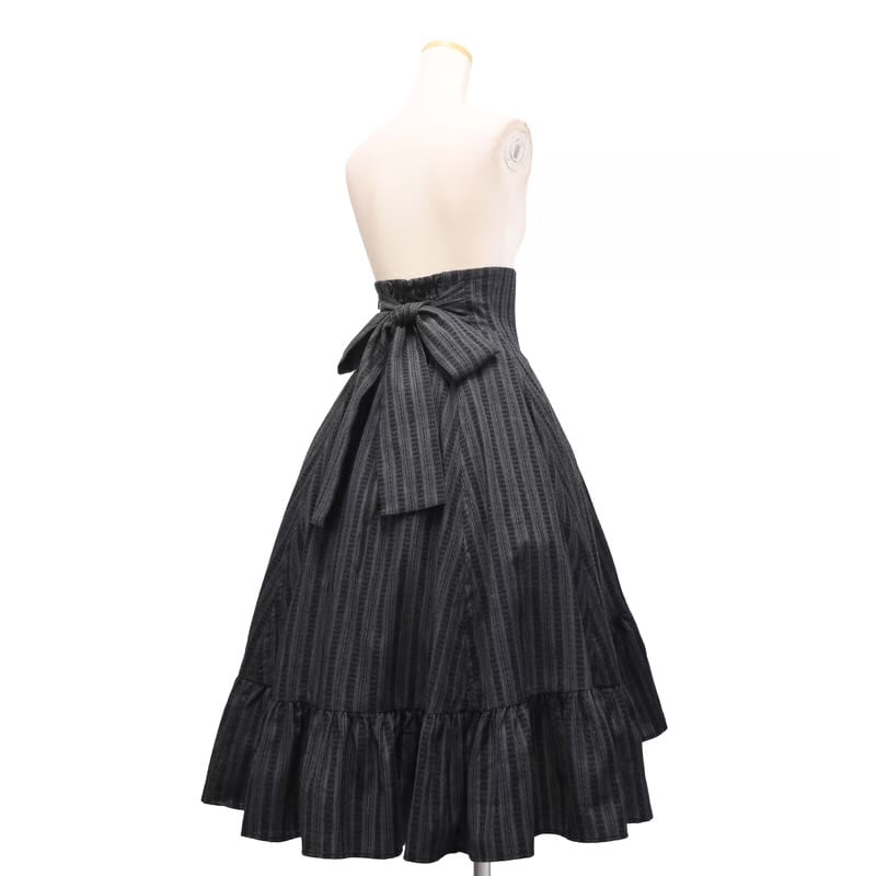 10月15日迄出品終了】OZZ ANGELO バッスルテールラインスカート 10月15日迄出品終了】OZZ ANGELO バッスルテールラインスカート