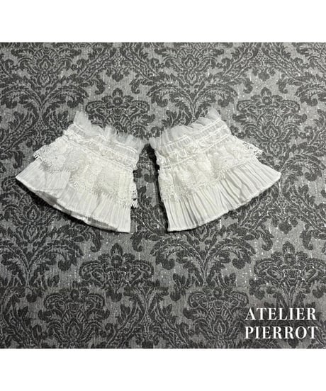 ATELIER-PIERROT／Holy Veil Cuffs（ホワイト）
