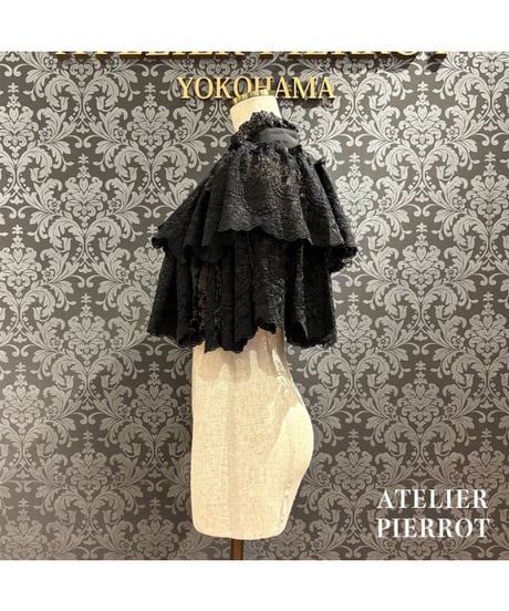 ATELIER-PIERROT／Chantilly Lace Capelet（ブラック）
