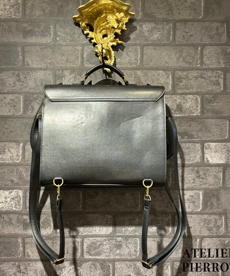 ATELIER-PIERROT／“Nocturnal Grave” Batwing Satchel （ネイビー）