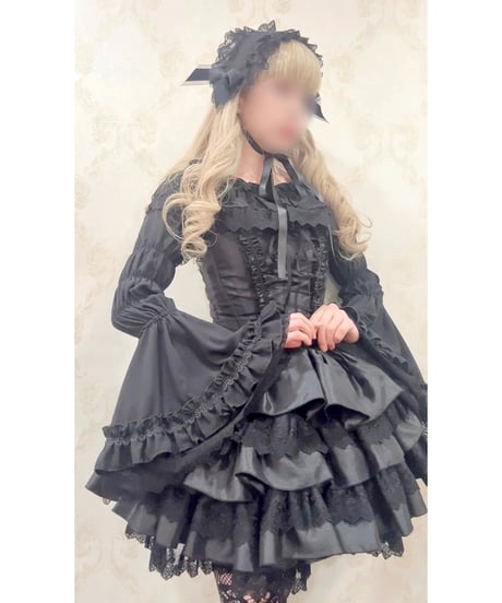 ATELIER-PIERROT／Shirring princess sleeve blouse （ブラック）