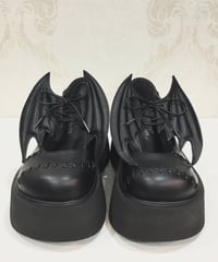 ATELIER-PIERROT／ “Nocturnal Grave” Batwing Mended Shoes (ブラック）S〜XLの4サイズ