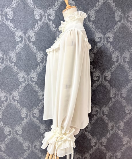Enchantlic Enchantilly／シャンテリーフリルブラウス（生成り）