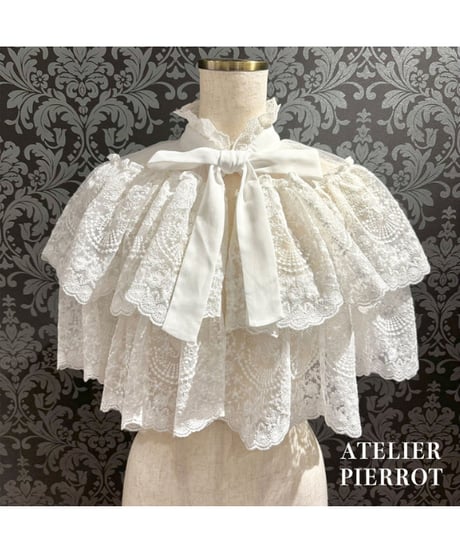 ATELIER-PIERROT／Chantilly Lace Capelet（ホワイト）