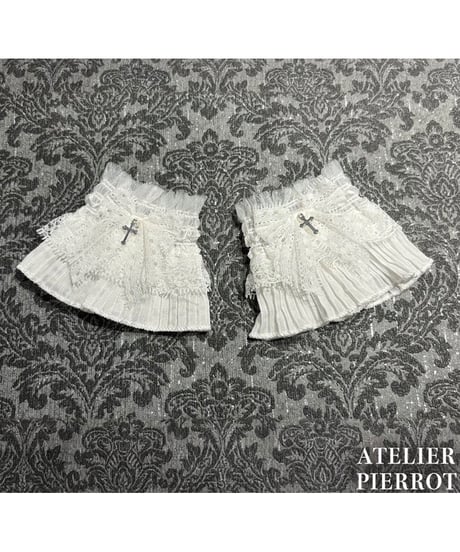 ATELIER-PIERROT／Holy Veil Cuffs（ホワイト）