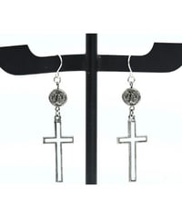 Sheglit／"Sacred"タイニーピアス（ホワイト）