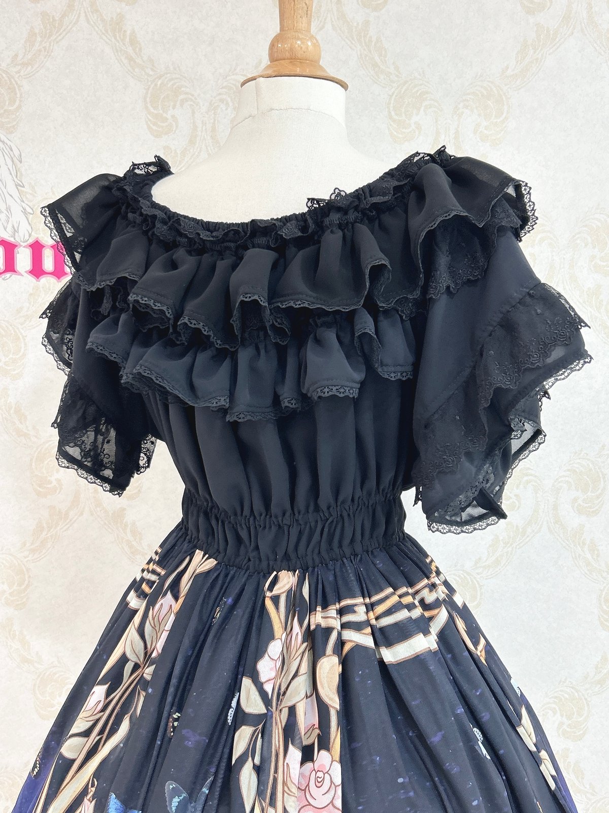カルヴェン　CARVEN ワンピース　ニワトリ柄　超可愛い♡ ☆最終お値下げ☆ カルヴェン CARVEN ワンピース ニワトリ柄 超可愛い♡ ☆最終お