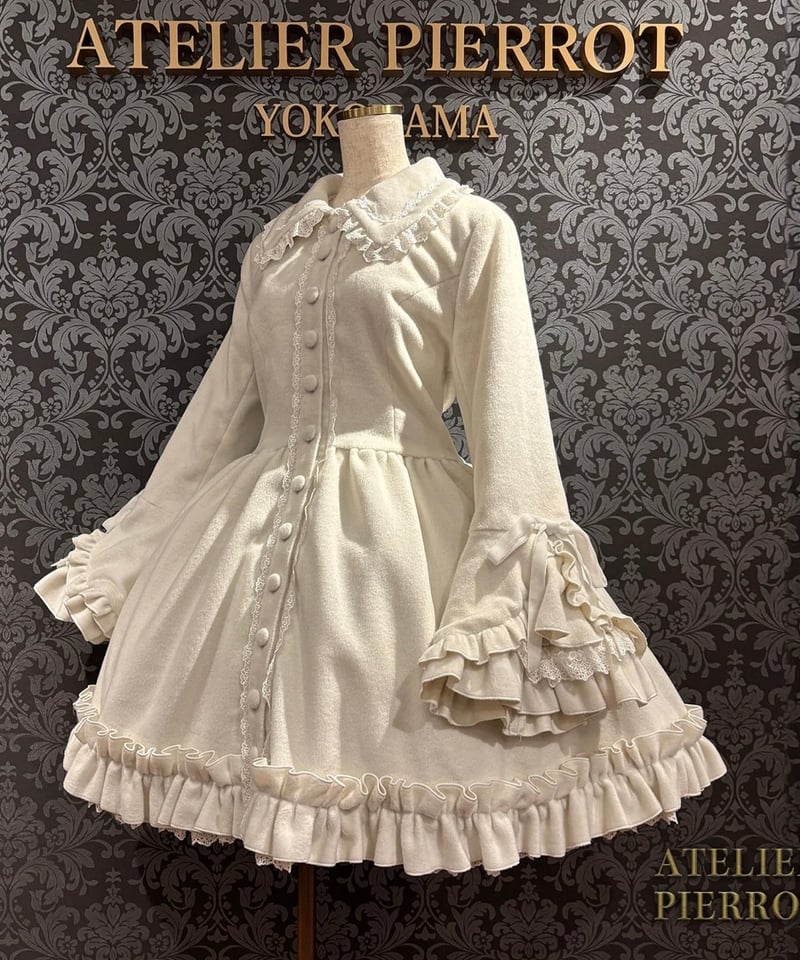 アトリエピエロ Fleur d’Hiver Coat 　ホワイト ATELIER-PIERROT／Fleur d'Hiver Coat （ホワイト） | cho
