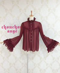 Enchantlic Enchantilly／シャンテリーフリルブラウス（エンジ）