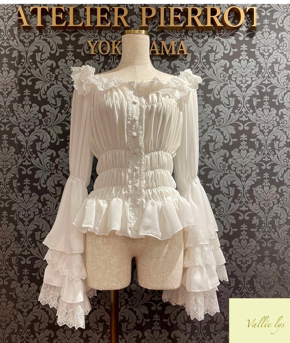 アトリエピエロ　ヴァレリスBlossom Breeze Blouse white Blossom Breeze Blouse by Atelier Pierrot