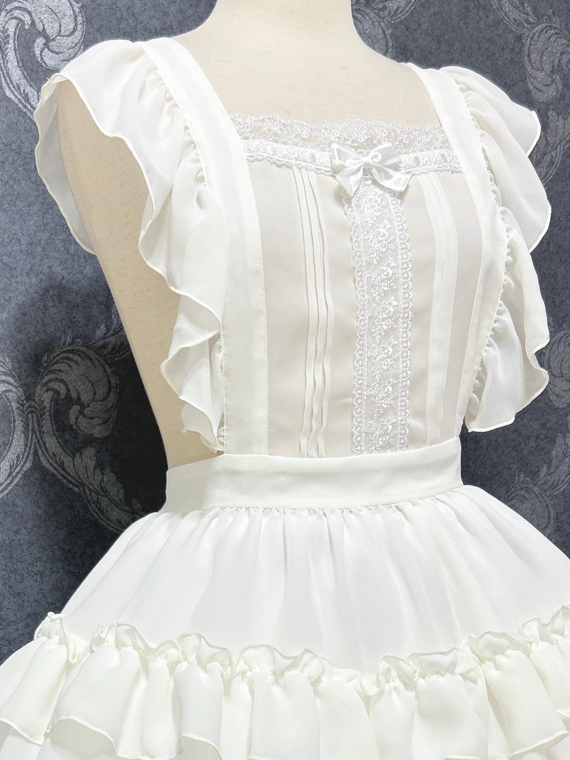 Pina sweetcollection／ティアードフリルエプロン （梨地アイボリー