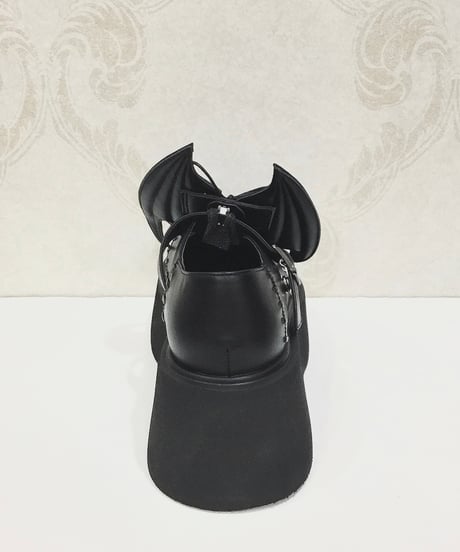 ATELIER-PIERROT／ “Nocturnal Grave” Batwing Mended Shoes (ブラック）S〜XLの4サイズ