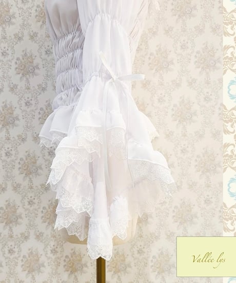 Vallée lys／Blossom Breeze Blouse （ホワイト）