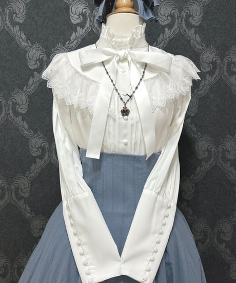 Sheglit／"Noble"クラウンネックレス（ゴールド）ネイビー