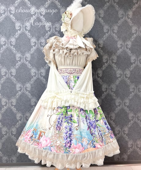 Enchantlic Enchantilly／シャンテリーフリルブラウス（生成り）