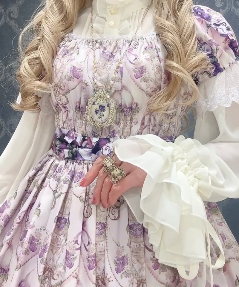 Enchantlic Enchantilly／シャンテリーフリルブラウス（生成り） | cho