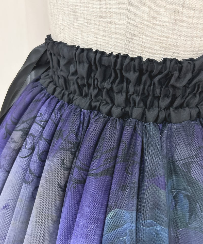 Triple* fortune ／ゴーストローズスカート（黒×青薔薇・シルバー