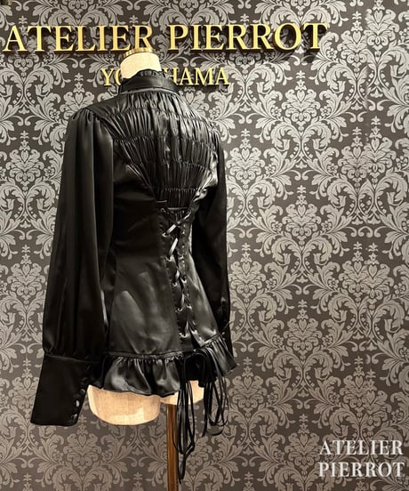 ATELIER-PIERROT／Classical Duchess Ribbon Blouse（ブラック）