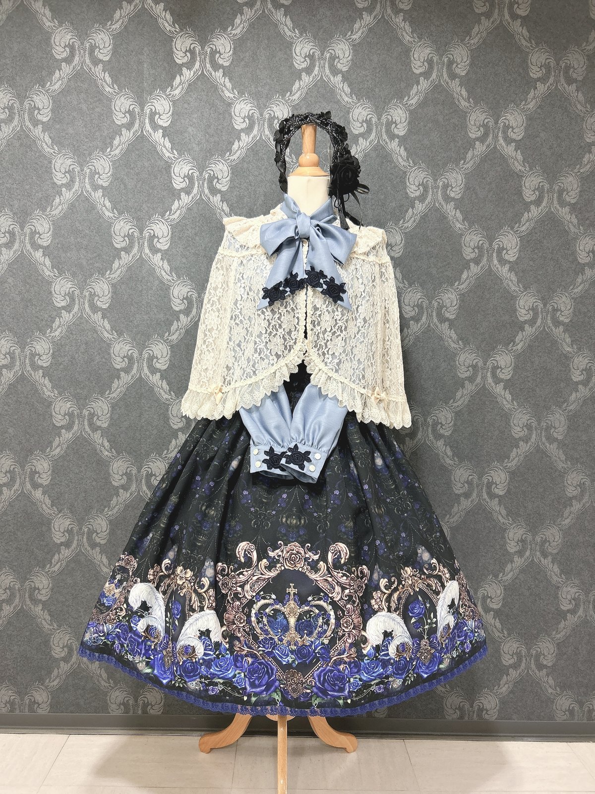 Enchantilly*フラワーレース付総レースケープ*生成*アイボリー Enchantilly*フラワーレース付総レースケープ*生成*アイボリー - メルカリ