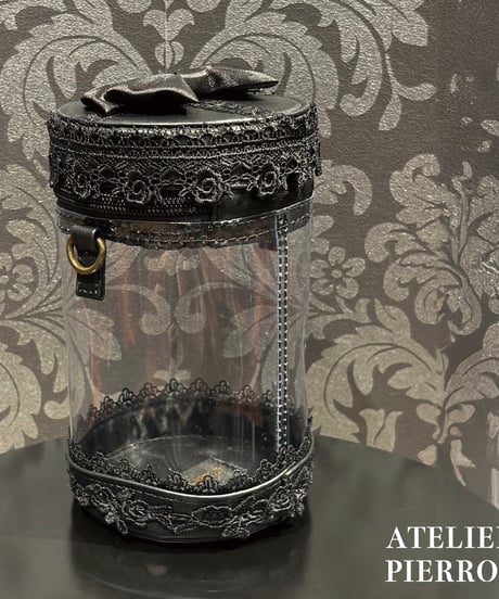 ATELIER-PIERROT／ “Throne” Doll Pouch（ブラック）
