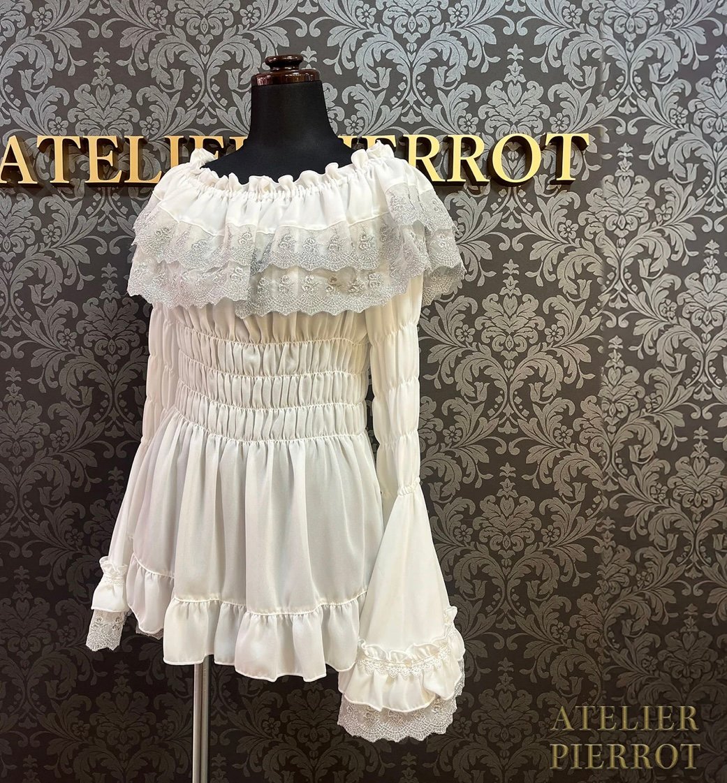 【ATELIER PIERROT】　ホワイト　ワンピース ATELIER PIERROT】 ホワイト ワンピース - メルカリ