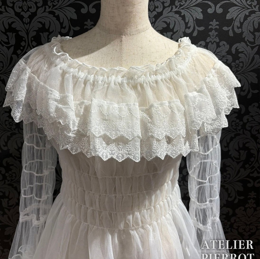 アトリエピエロ　シフォンレース オフショルダーブラウス ATELIER-PIERROT／Sheer Off-Shoulder Shirring Blo