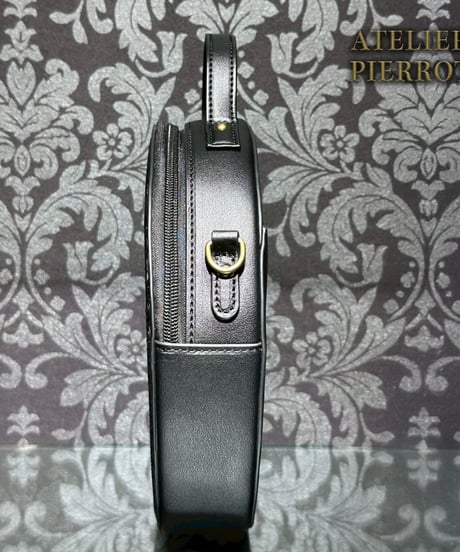 ATELIER-PIERROT／“Aeon” Clock Shoulder Bag（ブラック）