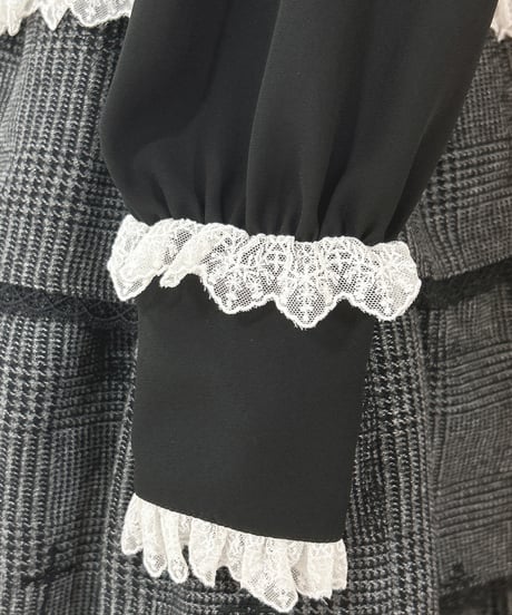 Vallée lys／Dreams Ladder Lace Long Sleeved Blouse （ブラック×ホワイト）