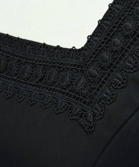 Sheglit／"Del Fiore"タックワンピース