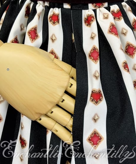 Enchantlic Enchantilly／不思議の国のQueenCat JSK（黒白ストライプ）