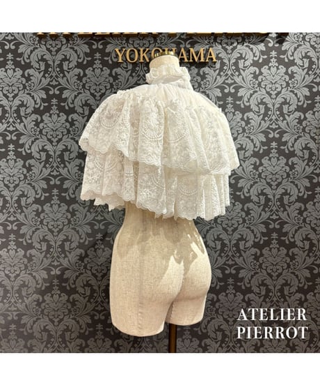 ATELIER-PIERROT／Chantilly Lace Capelet（ホワイト）