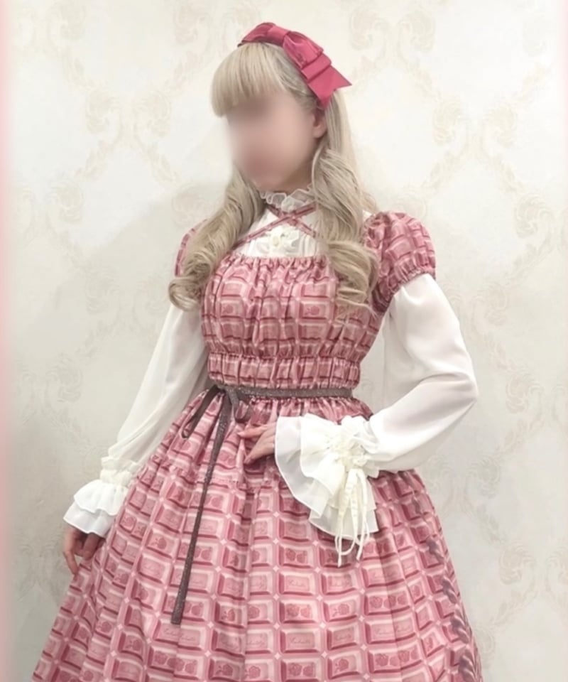 Enchantlic Enchantilly／シャンテリーフリルブラウス（生成り） | cho