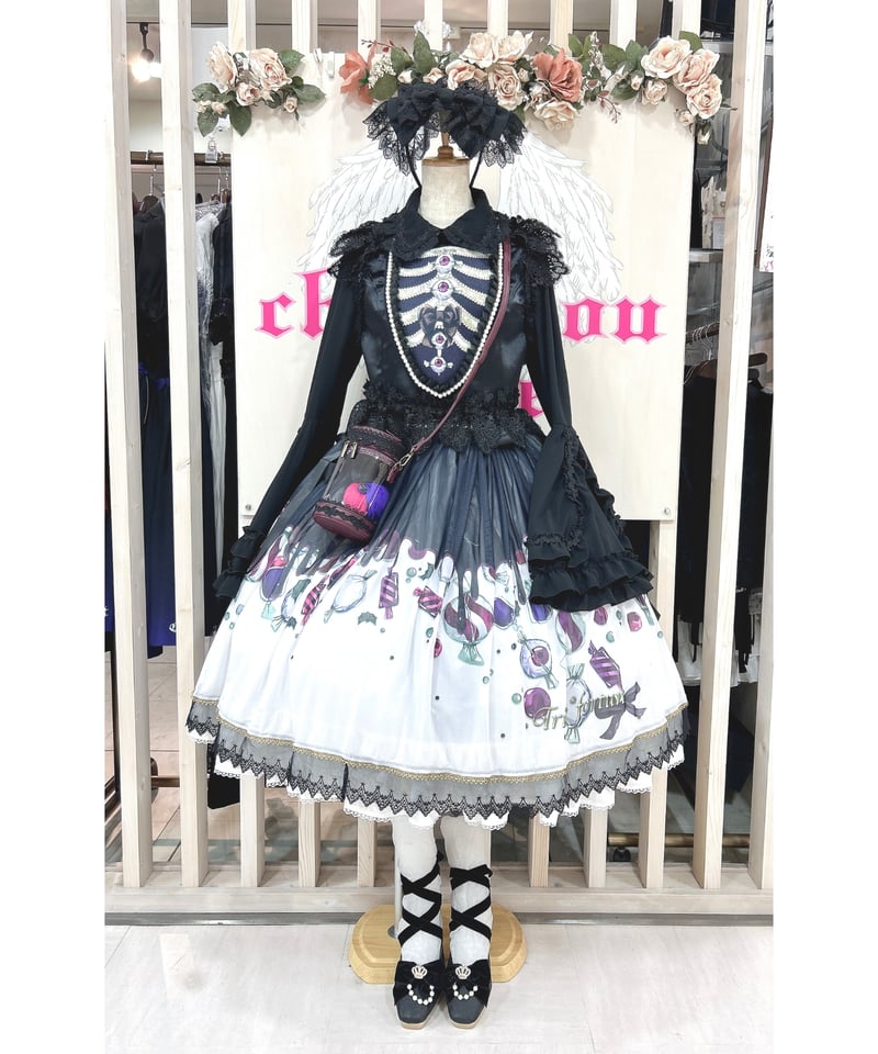 最終値下げ　トリプルフォーチュンTriple*fortune 苺柄 スカート コーディネートスナップ⭐️Triple* fortune | chou-chouange名古屋店