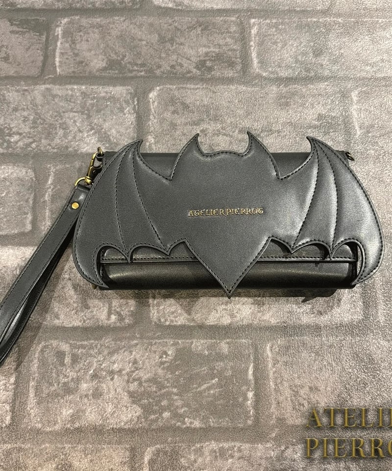 ATELIER-PIERROT／ “Nocturnal Grave” Batwing Wall