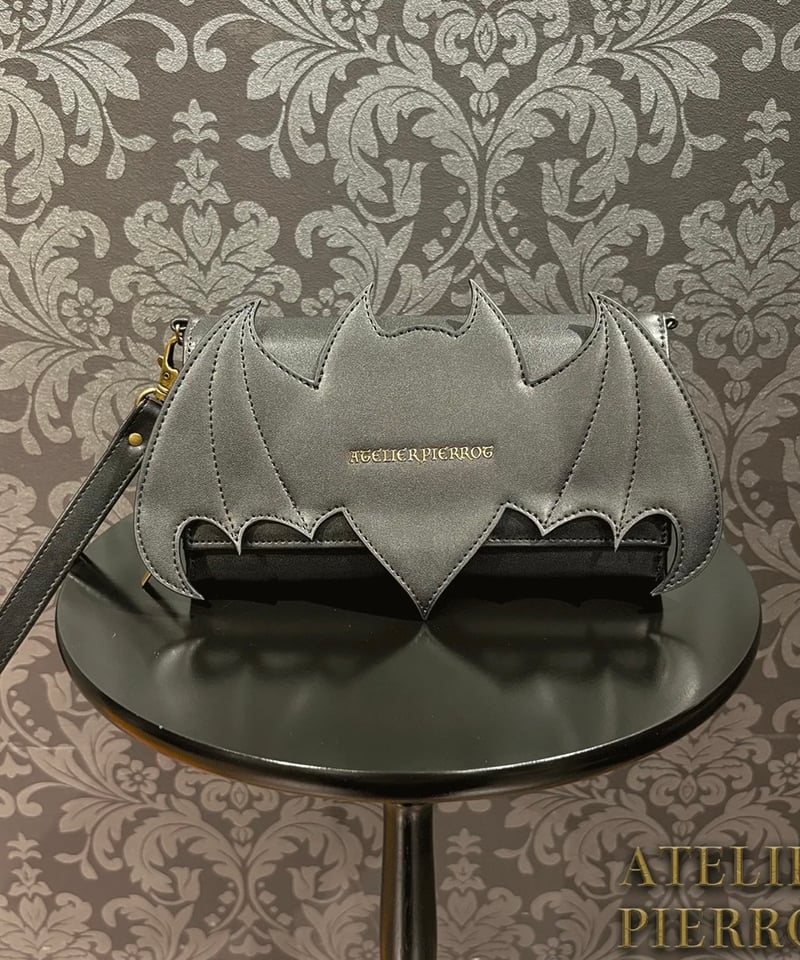 ATELIER-PIERROT／ “Nocturnal Grave” Batwing Wall