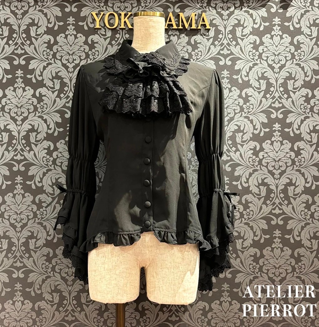 ATELIER-PIERROT／Louise Jabot Half Sleeve Blouse