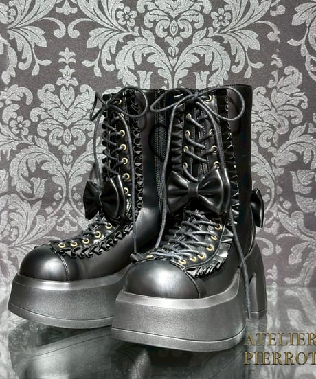 ATELIER-PIERROT／Chunky Frilled Ribbon Boots（ブラック）S〜XLの4サイズ展開