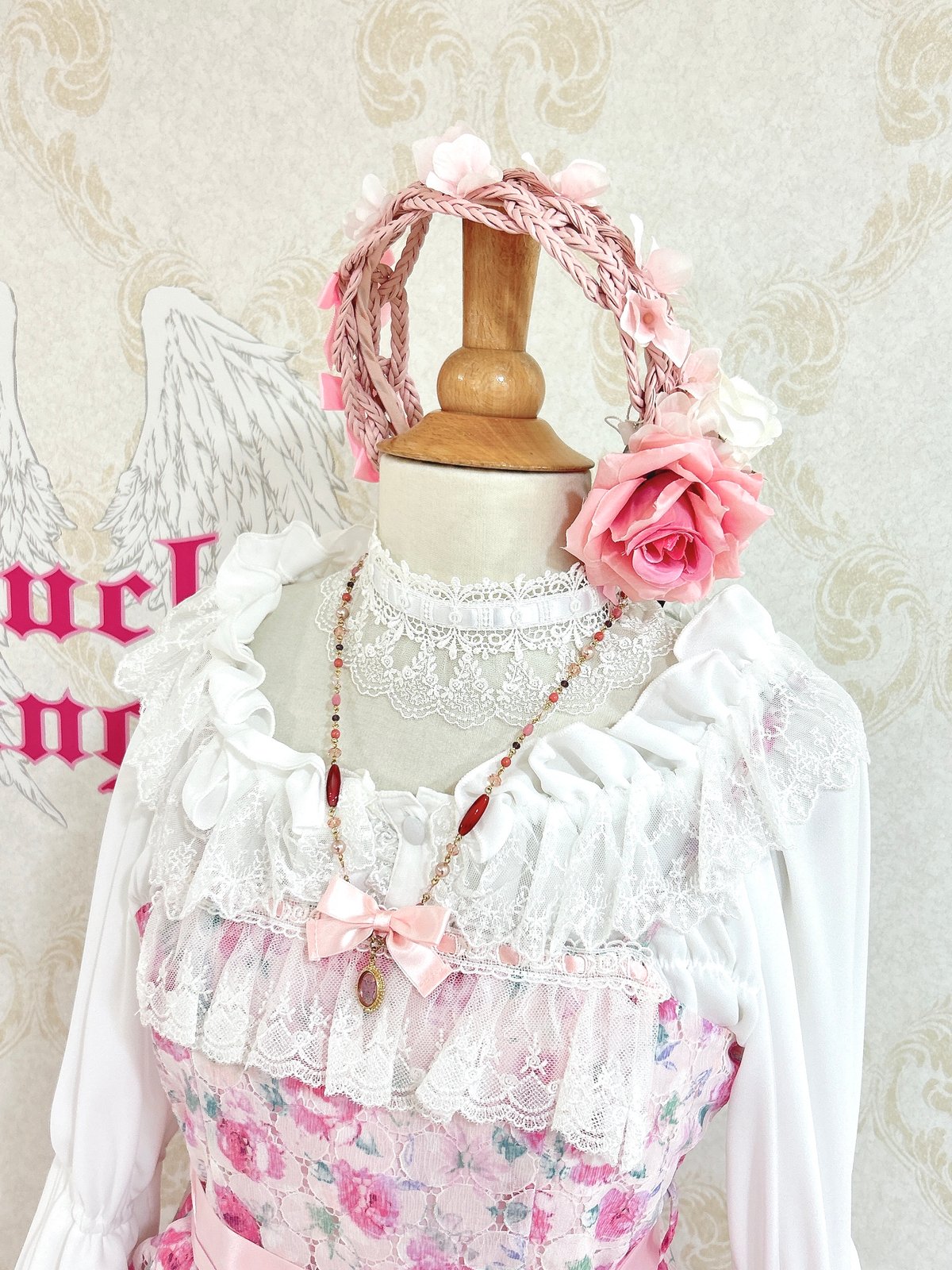 Vallée lys／Dream of Roses Blouse（White） | chou
