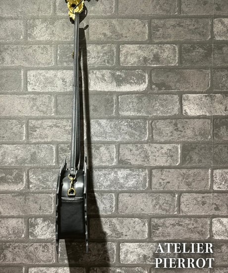 ATELIER-PIERROT／Haunted House Pochette（ブラック）