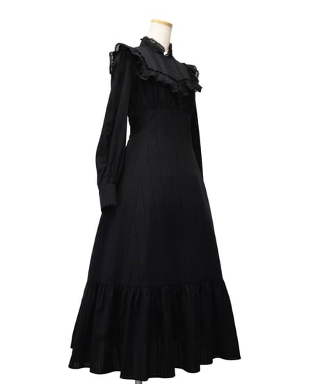 Sheglit／鈴蘭のレースドレス