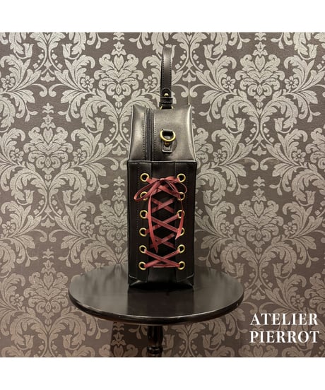 ATELIER-PIERROT／ Iron Gate Coffin Bag（ボルドー×ゴールド）