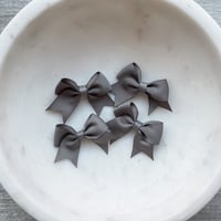Mini Bow (Charcoal) 5,5cm