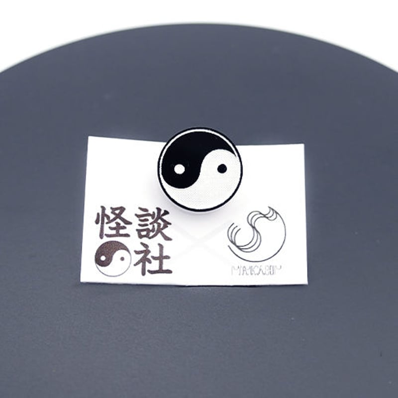 PIRKACUP】怪談社コラボ 陰陽ロゴピンバッジ IP-P01 | Miedo ミエド